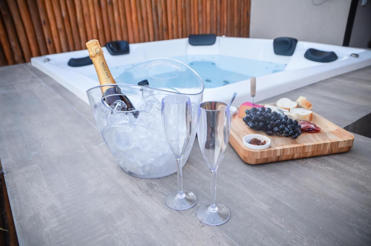 Vila Astra - Jacuzzi Privativa, Natureza E Conforto Alto Paraíso de Goiás Exterior foto