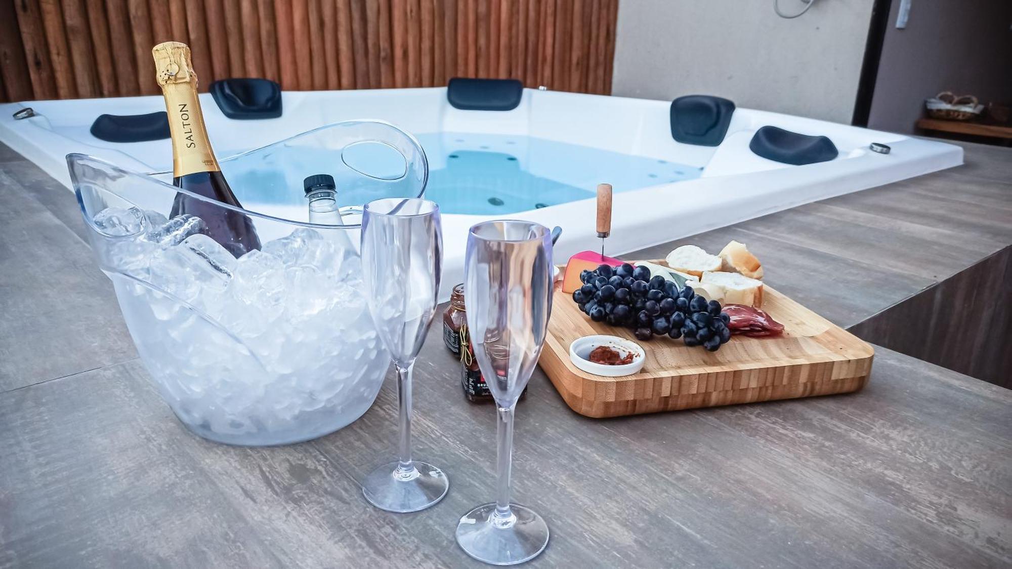 Vila Astra - Jacuzzi Privativa, Natureza E Conforto Alto Paraíso de Goiás Quarto foto